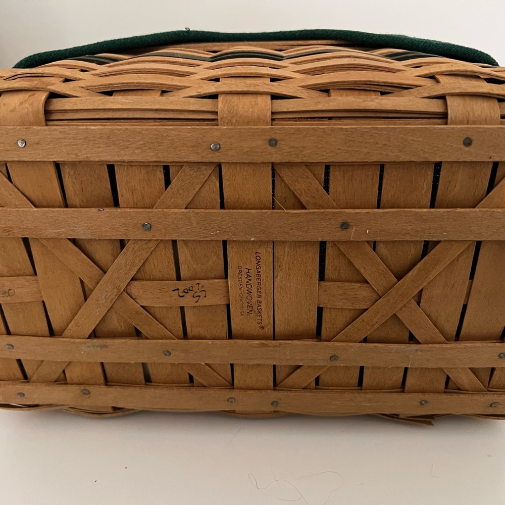 Longaberger Christmas Collection 2002 Edition Traditions Basket - Picture 4 of 8